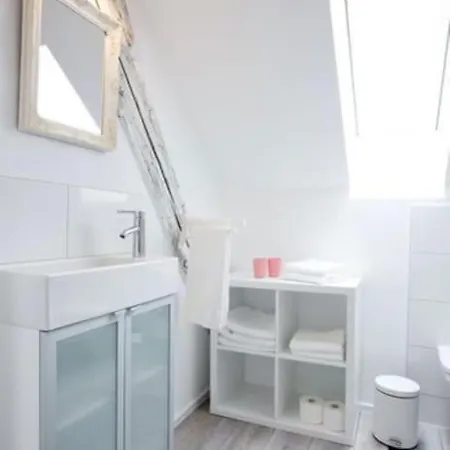 Exklusive Ferienwohnung “alte Dorfschull“ *