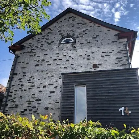 Exklusive Ferienwohnung “alte Dorfschull“ *