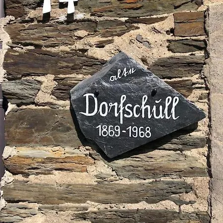 Exklusive Ferienwohnung “alte Dorfschull“ Apartamento Kollig